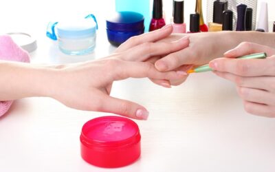 Jak często powinno się robić paznokcie żelowe?