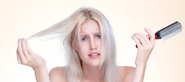 Jak przywrócić blask i zdrowie włosom po rozjaśnianiu?