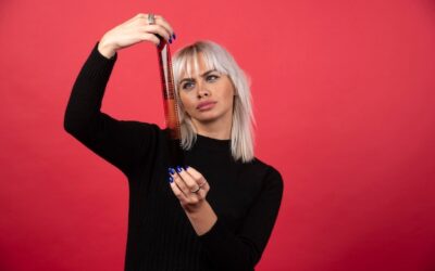 Jak rozjaśnić zbyt ciemną farbę na włosach w domowych warunkach?