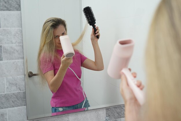 Jakie domowe sposoby najlepiej rozjaśnią włosy?