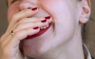 Prawidłowe przedłużanie paznokci żelem – na co zwrócić uwagę?