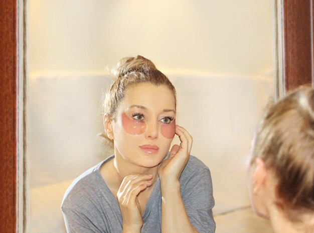 Co stosować na cerę naczynkową, aby poprawić jej wygląd?