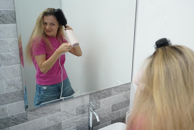 Jak naprawić zniszczone włosy domowe sposoby na codzienne problemy z fryzurą