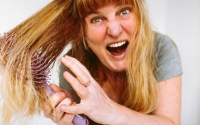 Jak zregenerować bardzo zniszczone włosy po intensywnych zabiegach?