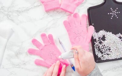 Jak zrobić hybrydę z brokatem, żeby paznokcie przyciągały spojrzenia?